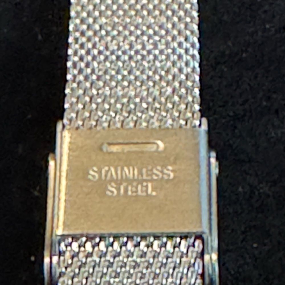 New with tag Olivia Burton Ombre Glitter Dial Silver Mesh Strap Women S Watch - Picture 5 of 6